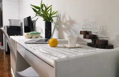 Wat Ket Apartment | Experience Nimman: Poolside Retreat Near Old City