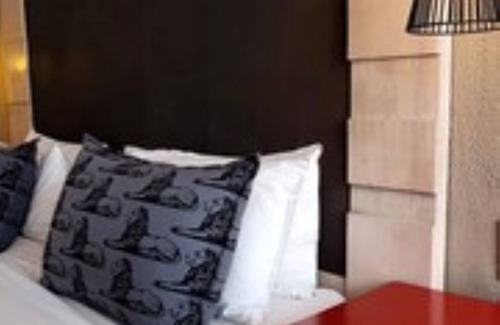 Madeteleli Hotel | Discover 26 Degrees South Bush Boho Hotel - Guest Rated 9.2/10