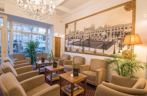 Stationsbuurt Noord Hotel | Comfortable 4-Star Hotel for Up to 4 Guests with Spa