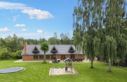Nimtofte House | Pet-Friendly Holiday Home Nimtofte with Pool & Family Access