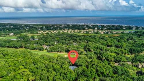 Seabrook Island House | Unforgettable Stay at 2611 High Hammock: Poolside Retreat