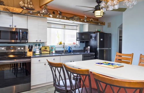 Plymouth House | Oceanfront Historic Home with Pool & Spa, Sleeps 12