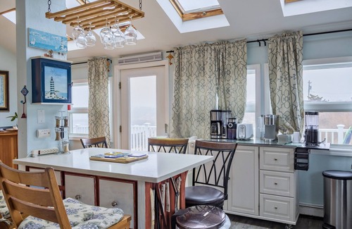 Plymouth House | Oceanfront Historic Home with Pool & Spa, Sleeps 12