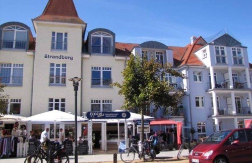 Kuhlungsborn Ost Apartment | Oceanfront 3-Room Apartment at Strandburg - Top Rated Stay