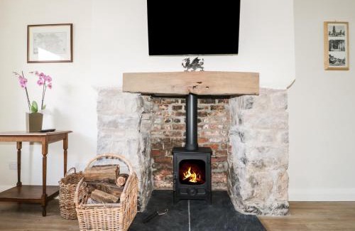 Ruthin House | Pet and Child-Friendly Retreat at 27 Borthyn - Rated 8.9