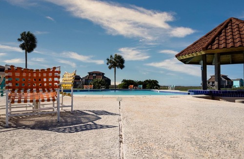 Matagorda Apartment | 27 Dunes