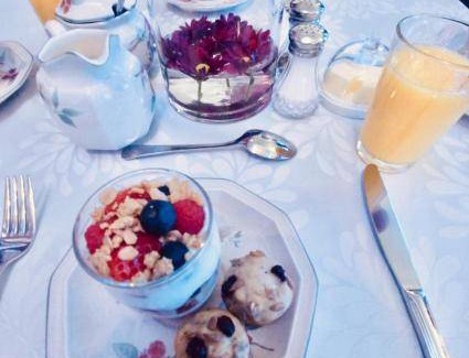 Magog Bed & Breakfast | Cozy Bed and Breakfast for 2 Guests with Kitchen Access