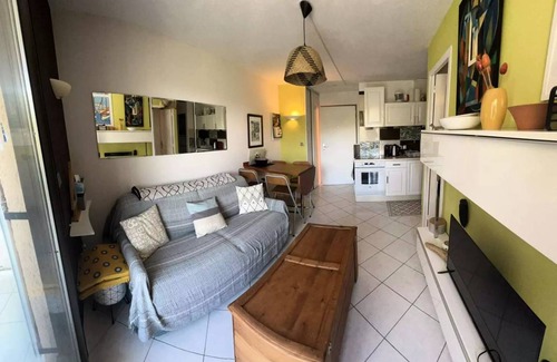 Six-Fours-les-Plages Apartment | 27 m² Apartment ∙ 1 bedroom ∙ 4 guests