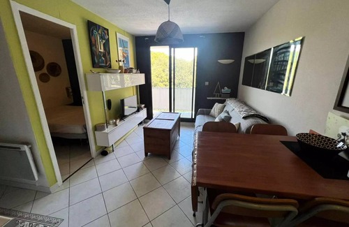 Six-Fours-les-Plages Apartment | 27 m² Apartment ∙ 1 bedroom ∙ 4 guests