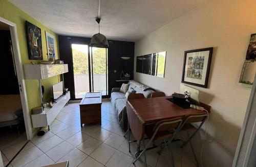 Six-Fours-les-Plages Apartment | 27 m² Apartment ∙ 1 bedroom ∙ 4 guests