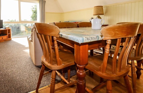 Kilkhampton Cottage | Family-Friendly 27 THE MANOR with Ocean View in Kilkhampton