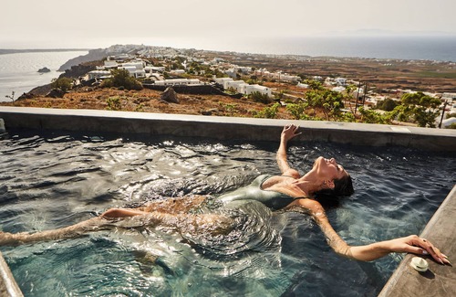 Oia Villa | Discover Oia's View House IV with Private Pool & Hot Tub