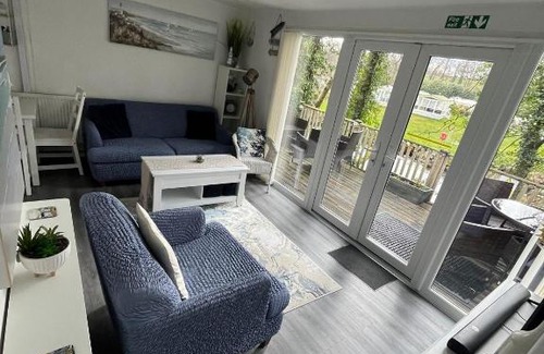 Bont Newydd Ski Chalet | Pet-Friendly 271 Riverside at Glan Gwna Holiday Park