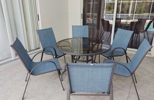 Chatham Park Villa | Scenic Villa Overlooking Lake with Private Pool & Breakfast