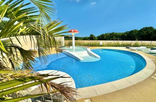 Wimborne Resort | Family-Friendly 272 Wilksworth Caravan Park with Pool Access