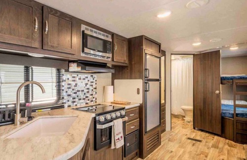 Fresno House | Brand New RV Travel Trailer with Wi-Fi & Pet-Friendly Amenities