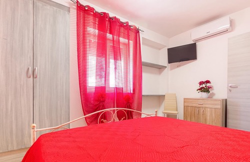 Boncore Apartment | 2765 Residence Annarita - Colimena by BarbarHouse