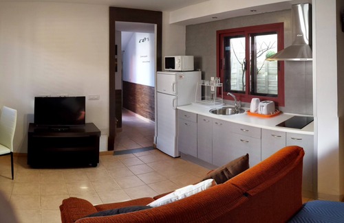 Puerto del Rosario Apartment | Stylish 27B Studio-Apartment with Spa & Kitchen in Fuerteventura