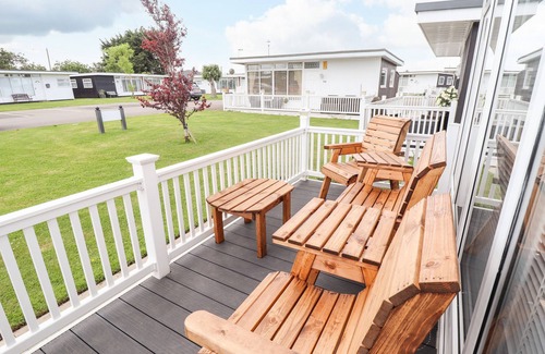 Chapel Saint Leonards House | 28 Cherry Park
