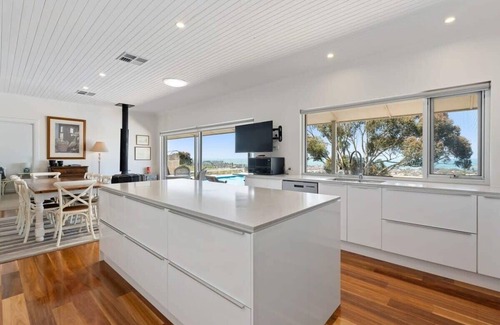Waitpinga House | Pet-Friendly Getaway at Glenbeigh: Family & Accessibility Focused