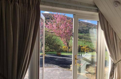 Louisburgh Bed & Breakfast | Cozy 28 m² Bed and Breakfast with Kitchen for Two Guests