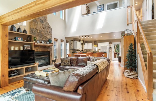 Valley of the Blue Cottage | Experience 281 Sally Circle: Family-Friendly Mountain Retreat