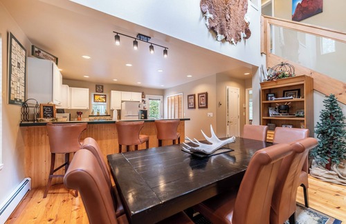 Valley of the Blue Cottage | Experience 281 Sally Circle: Family-Friendly Mountain Retreat