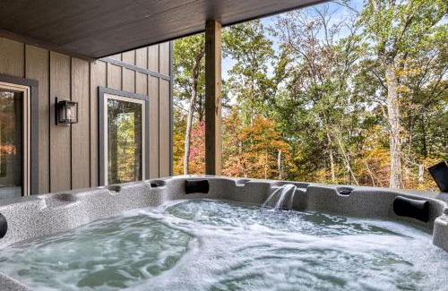 Innsbrook House | Idyllic Idlewood Treehouse with Pool and Pet-Friendly Perks