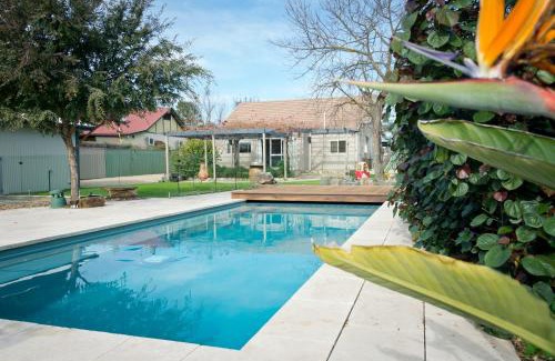 Tanunda House | Discover 29 Jane: A Family-Friendly Stay with Pool Access