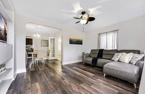 Highland Garden Villa | Discover 2908 Hollywood: Family-Friendly Hotel in LA