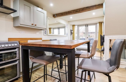 Wadsworth Cottage | 2A Chiserley Stile