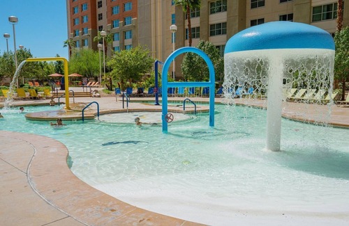 Enterprise House | Spacious 2B/2Bath Resort Near Casino and Stadium, Sleeps 8