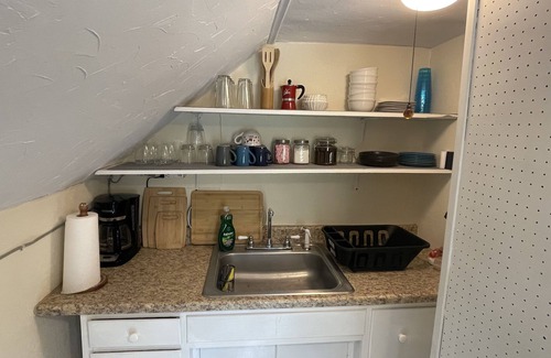 Ipswich Apartment | Downtown Ipswich 2B Loft: Guest Rated 9.8 with Spa & Kitchen
