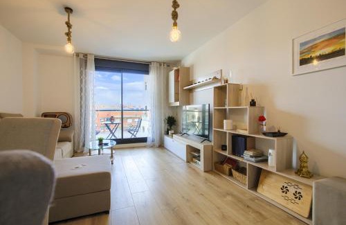 Bellas Vistas Apartment | Modern 4-Star Apartment in Santiago Bernabéu Business District
