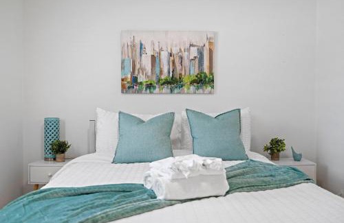 Largo Apartment | Relaxing 2b2b Duplex Just 10 Minutes from the Beach