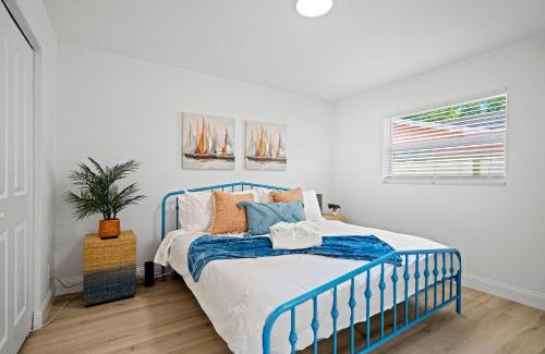 Largo Apartment | Relaxing 2b2b Duplex Just 10 Minutes from the Beach