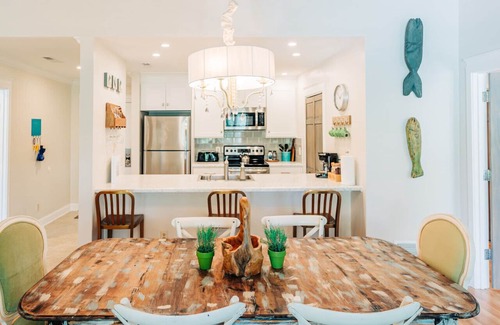 Isle of Palms Condo | Exclusive Top Floor 2BR with Pool and Oceanfront Views