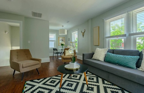 Detroit Apartment | Family-Friendly 2bd West Village Apt: Eat, Drink, Enjoy!