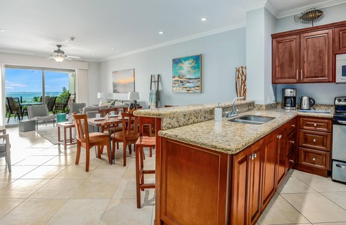Playa Flamingo Condo | Relaxing 2BD Ocean-view Condo in Flamingo with Pool