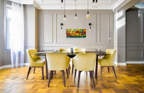 Oborishte Apartment | Ideal 2bdr Retreat in Prime Location for Families
