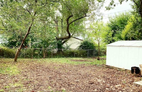 Hazel Park House | Cozy 2BDR Retreat Near Ferndale in Metro Detroit
