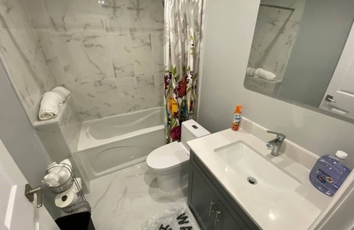 Brampton Apartment | Cozy 2Bdrm Apartment in a Great Neighborhood for Families