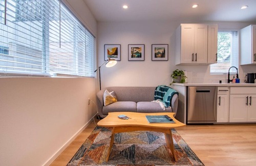 Atlantic Condo | Modern 2bdrm Retreat in Central Location with Breakfast