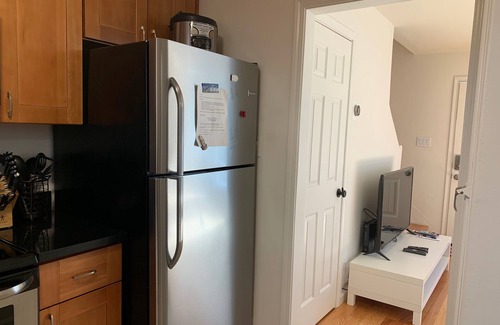 Linfield Oaks House | Convenient 2Bed/1Bath Townhouse Near Stanford & Palo Alto