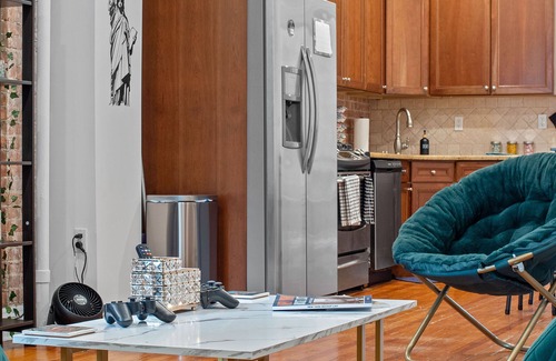 Hoboken Apartment | Top-Rated 2bed/2bath Retreat in Hoboken Near NYC