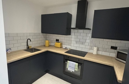 South Benfleet Apartment | Inviting 2-Bed Apartment in Family-Friendly Benfleet