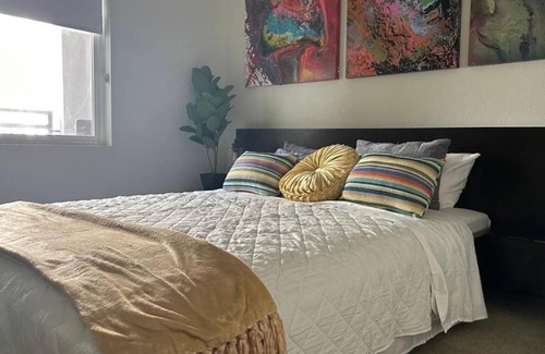 North Las Vegas Apartment | Modern 2-Bedroom Condo on Fremont Street Near Entertainment