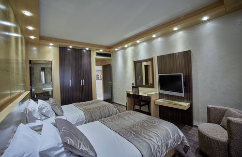 Beirut Hotel | Ideal 2-Bedroom Suite with Kitchen Overlooking ABC Mall