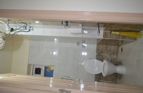 Agara Apartment | Inviting 2BHK Retreat with Atithi Devo Bhava Spirit