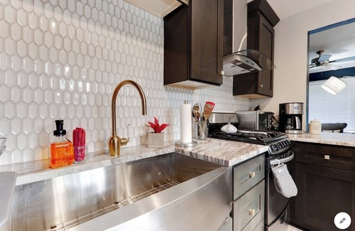 Belvedere Park House | Stylish 2BR Designer House in Decatur - Family Friendly